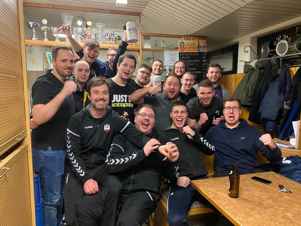 Handball-Herren des VfL sichern den Klassenerhalt durch Sieg gegen Passau