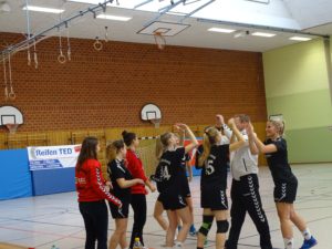 Waldkraiburger Handballdamen mit erstem Saisonsieg