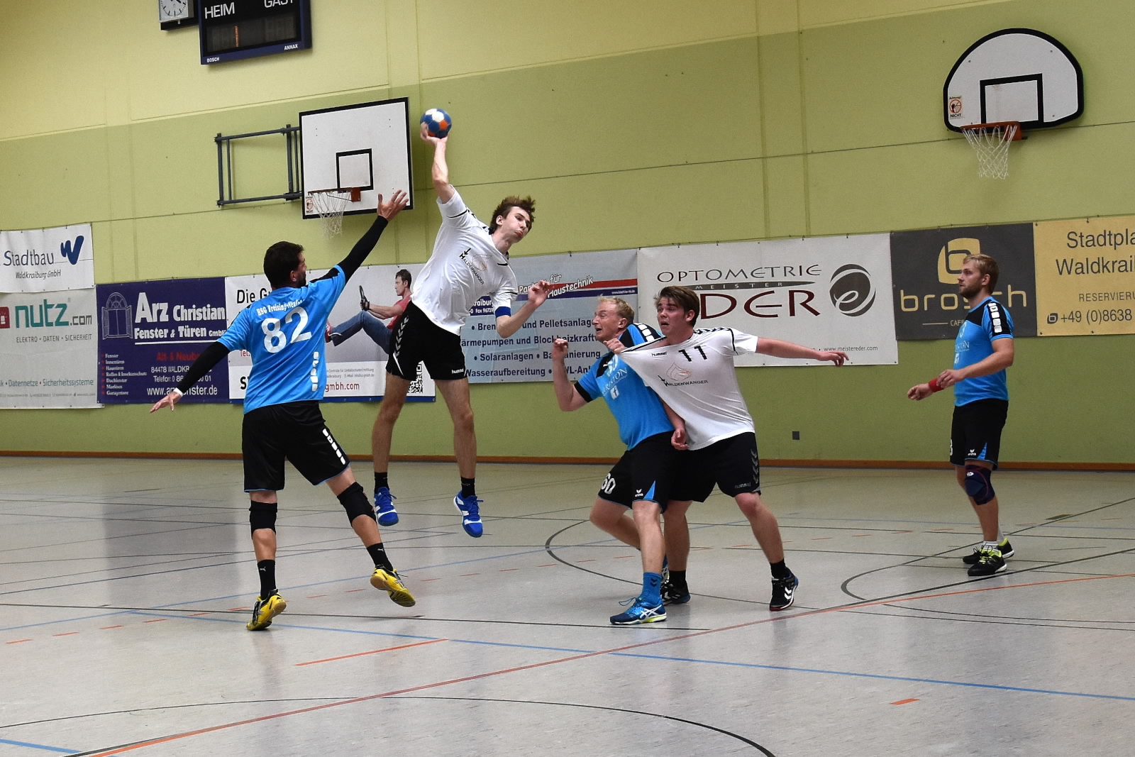 Handballherren des VfL Waldkraiburg schlagen auch Deggendorf souverän
